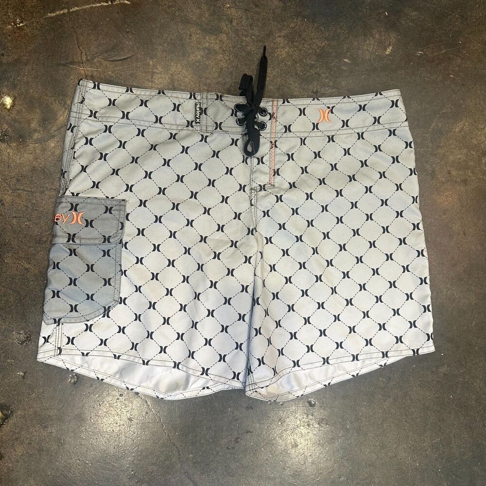 Hurley Board Shorts Womens Size 7 Gray Geometric Pattern Surf Swim Beach
